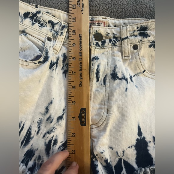 Woman’s GUESS Bleach Dyed Cut Off 🌵27 - Picture 6 of 8